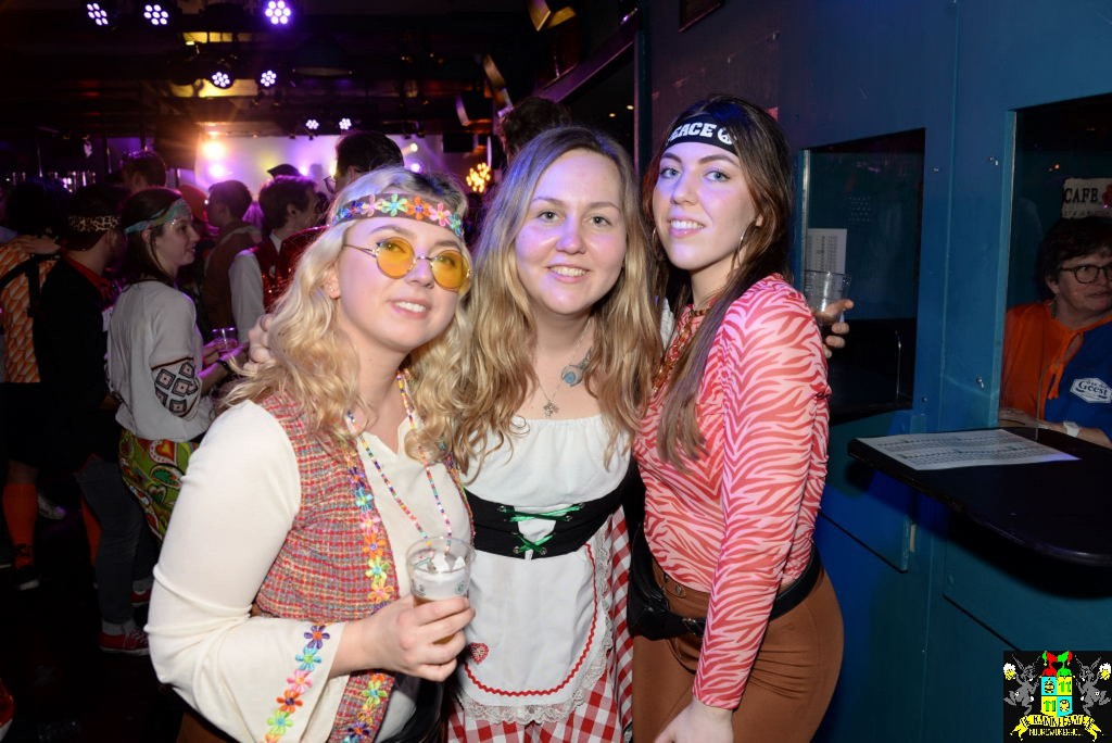 ../Images/Carnavals vrijdagavond in VdG 276.jpg
